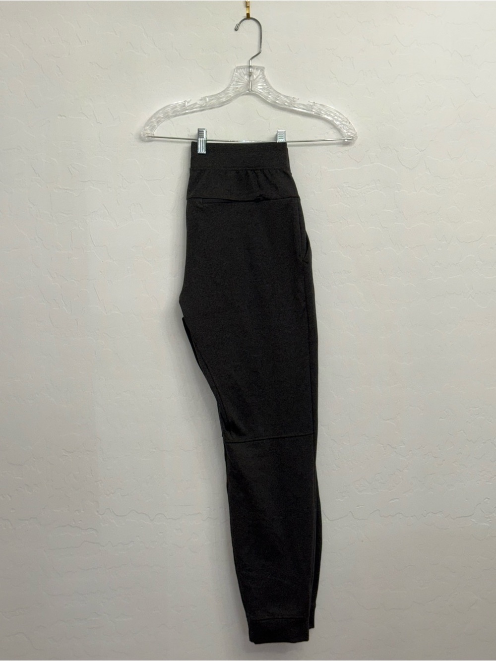 lululemon athletica Men’s Black Joggers with High Waist